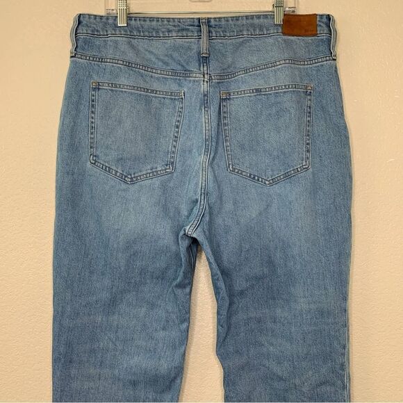 NWOT J. Crew Curvy High Rise 90’s Classic Straight Women’s Jeans - Picture 7 of 12